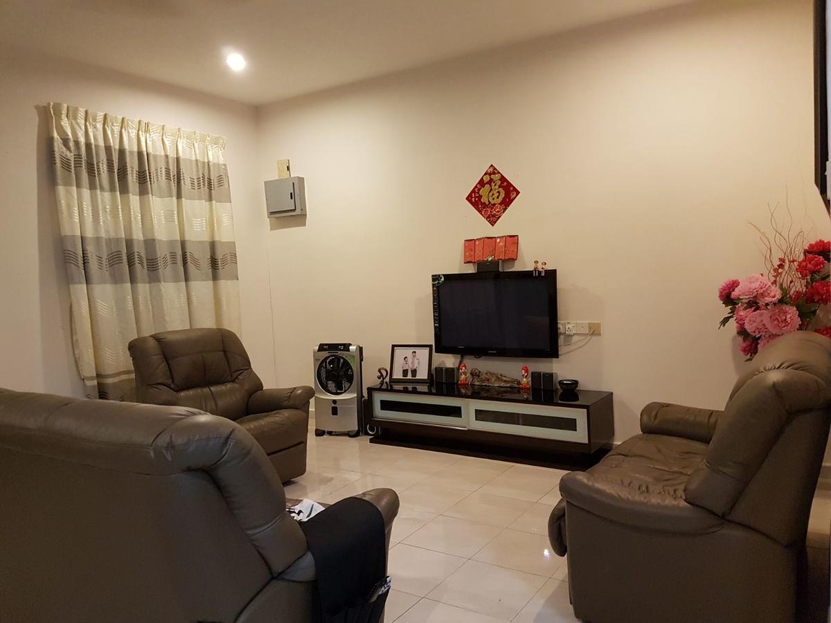 Big Garden Homestay Pantai Remis Exterior foto